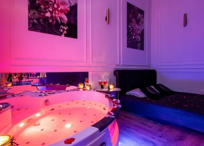 Vistula Boulevards Jacuzzi アパート *